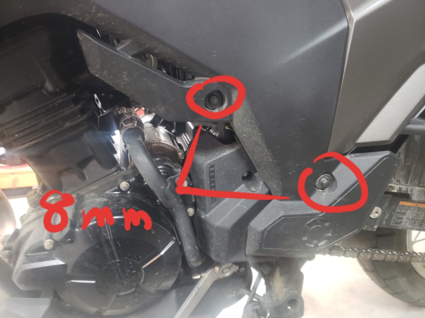 Points Unknown - Kawasaki Versys X-300 Fairing Removal