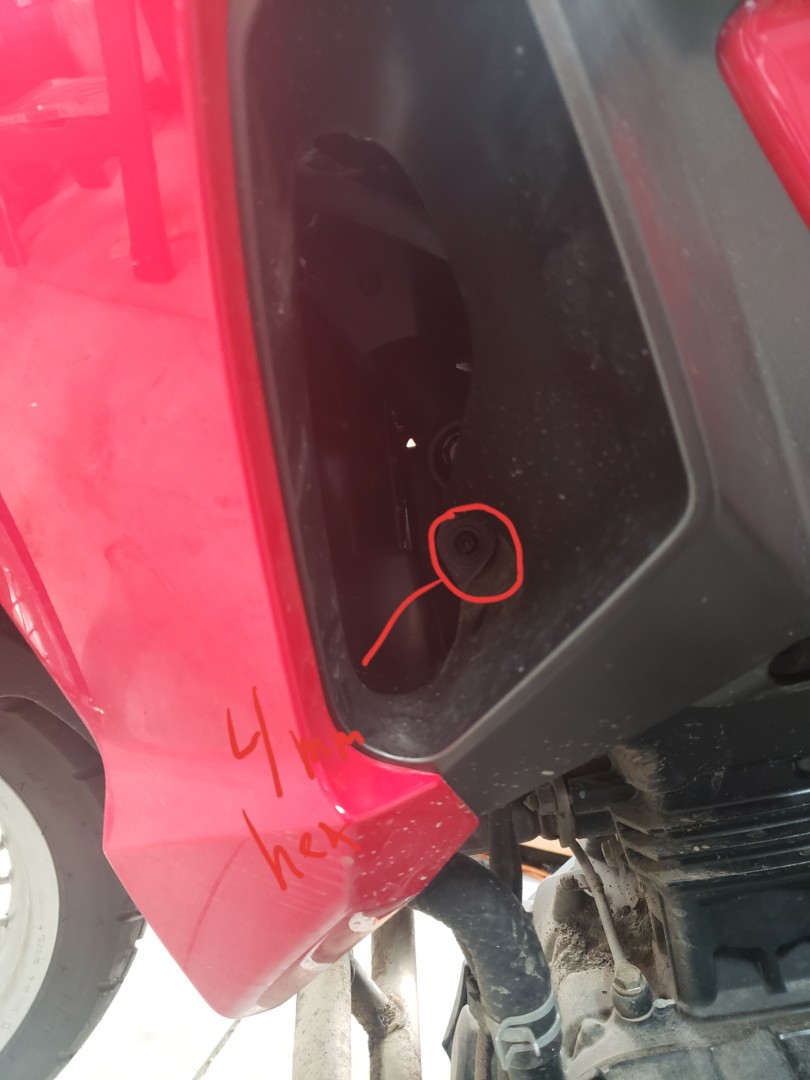 Points Unknown - Kawasaki Versys X-300 Fairing Removal