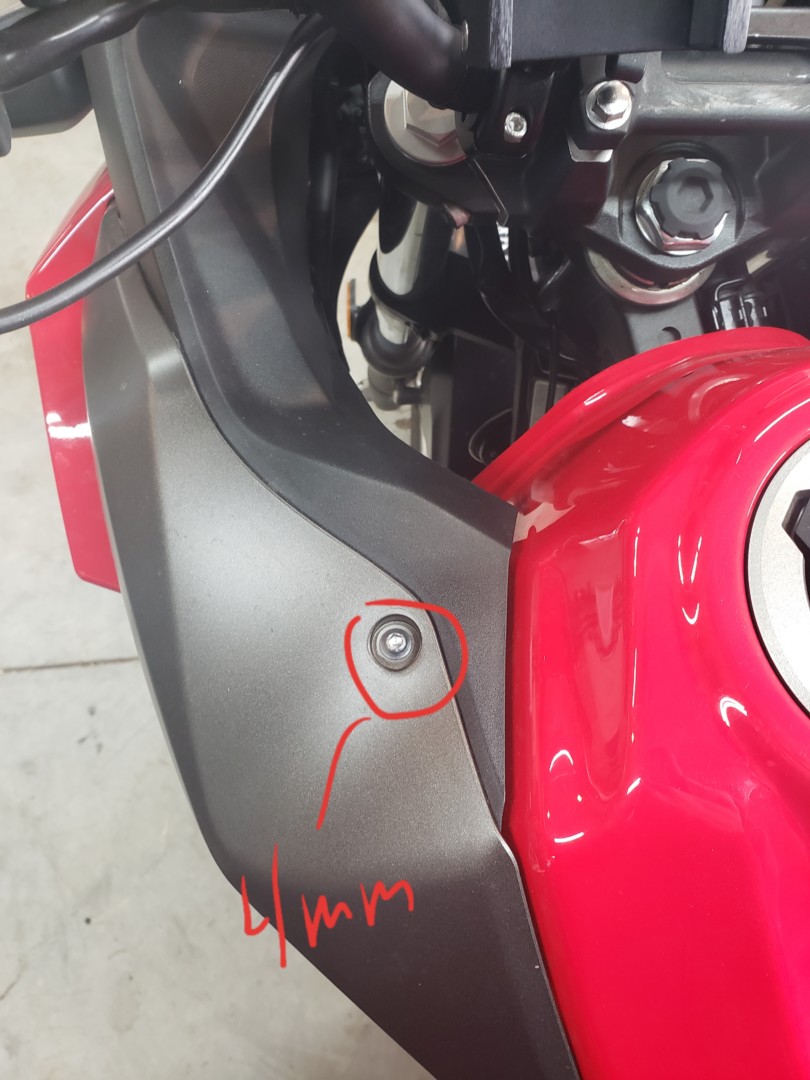 Points Unknown - Kawasaki Versys X-300 Fairing Removal