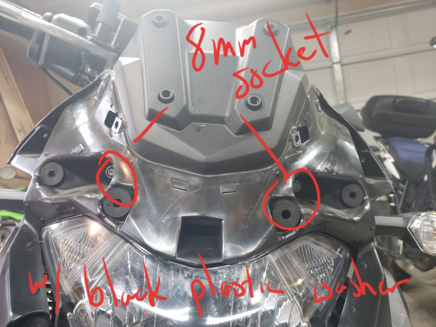 Points Unknown - Kawasaki Versys X-300 Fairing Removal