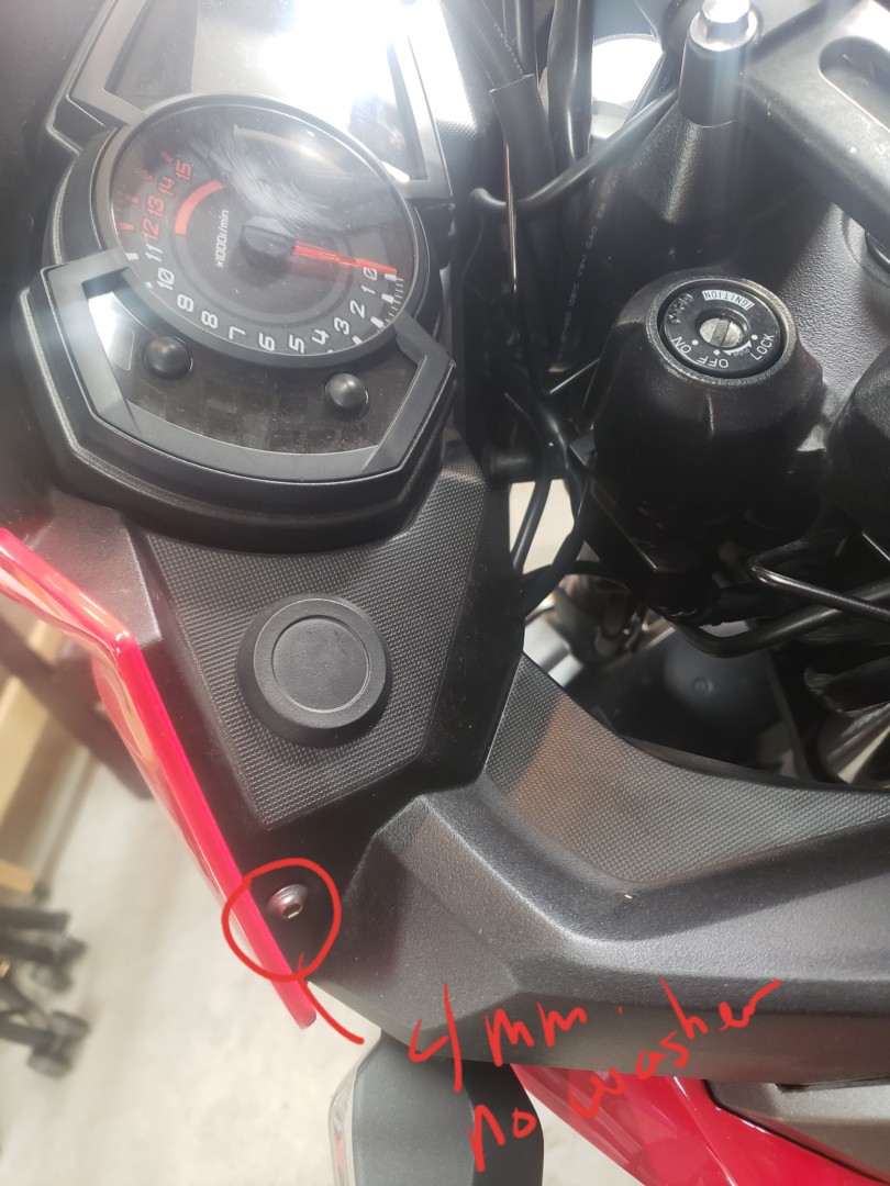 Points Unknown - Kawasaki Versys X-300 Fairing Removal